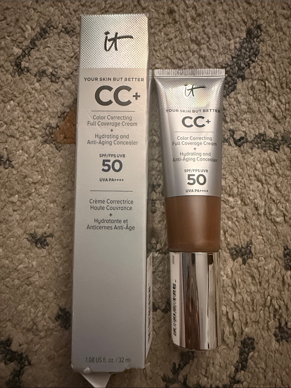 it cosmetics CC+ Color Correcting Full Coverage Cream SPF 50 — Deep mocha new